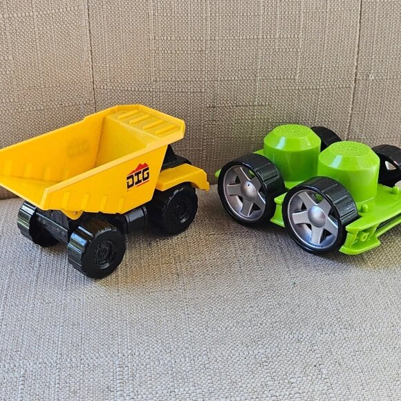 DIG Maxx Action Yellow Truck Green Mega Blocks Car Push Up Toys Lot of 2 - Picture 10 of 11